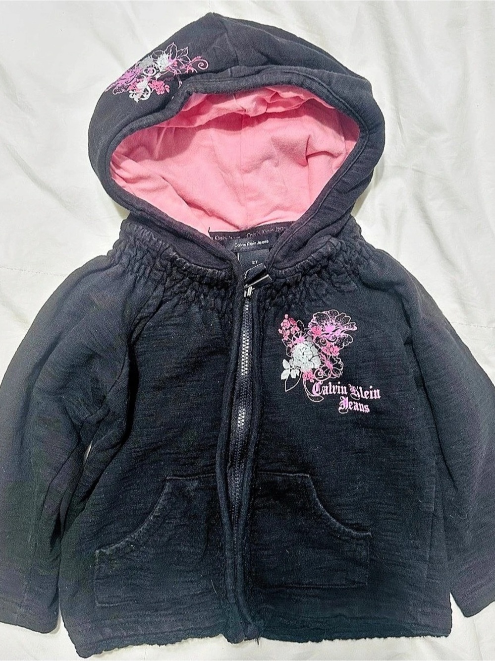 Girl’s ToddlerCalvin Klein Jeans Black Floral Full-Zip Hoodie and Sweatpants Set